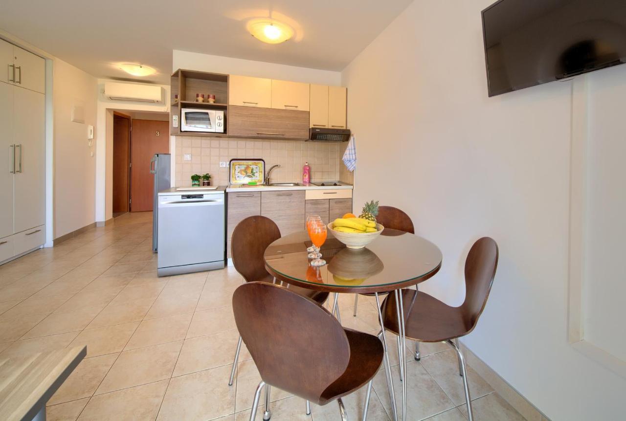 Apartments Ivica Krk Island Сило Экстерьер фото