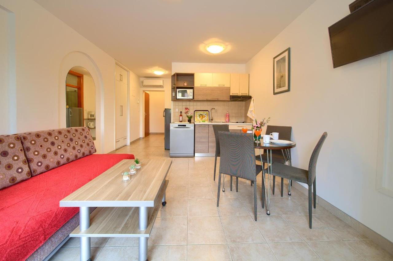 Apartments Ivica Krk Island Сило Экстерьер фото